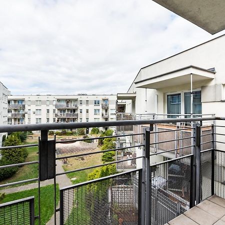 Ursus Pleasant Apartment Варшава Екстериор снимка